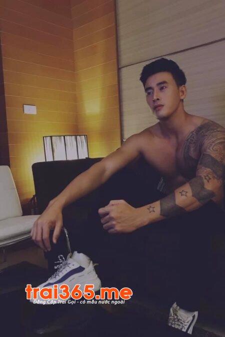 ĐỈNH HÀNG TO, BODY GYM NHẸ LÀM TÌNH DÂM ĐIÊU LUYỆN ( SƠN J22 )