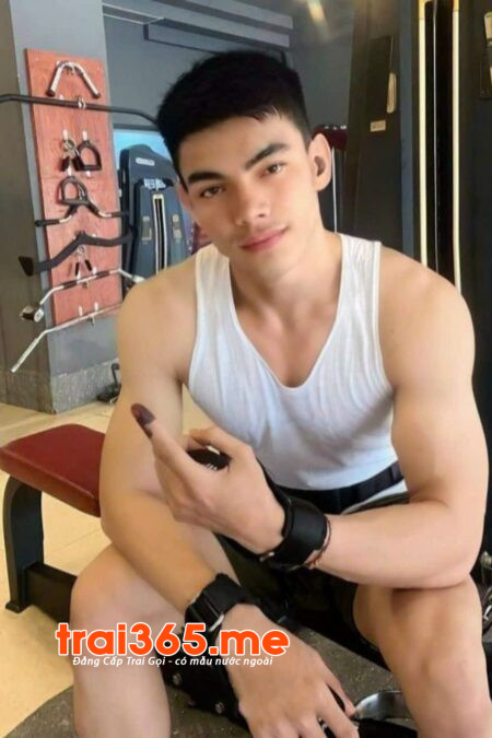 TRAI CHUẨN MATXA GOOD, BODY GYM, MẶT DÂM PHỤC VỤ TOP BOT CHƠI BAO SƯỚNG, BAO KHOẺ ( TÚ J137 )