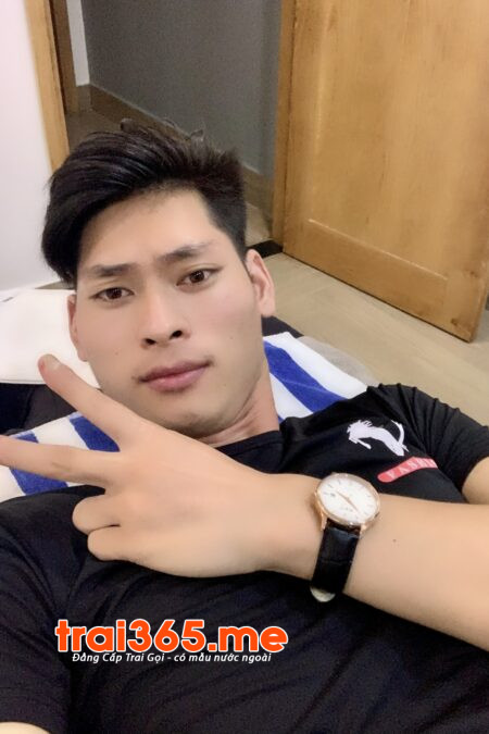 TRAI MÌNH DÂY HẤP DẪN NHIỆT TÌNH LÔNG ĐẸP, CAO TO CU BỰ NGON !!! ( HUY J235 )
