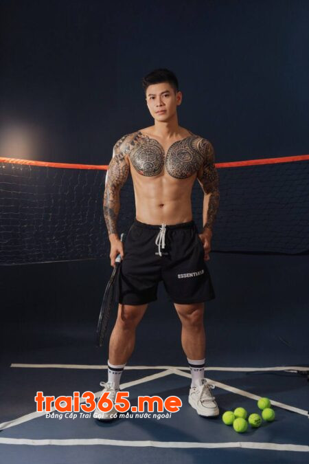 TRAI THẲNG BODY GYM CU BỰ, CAO TO ĐẸP TRAI BÚ GIỎI FUCK KHỎE !!! ( DUY J238 )